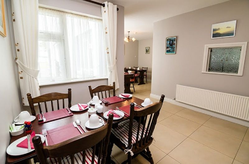 O Neills Bed And Breakfast Дингъл Екстериор снимка